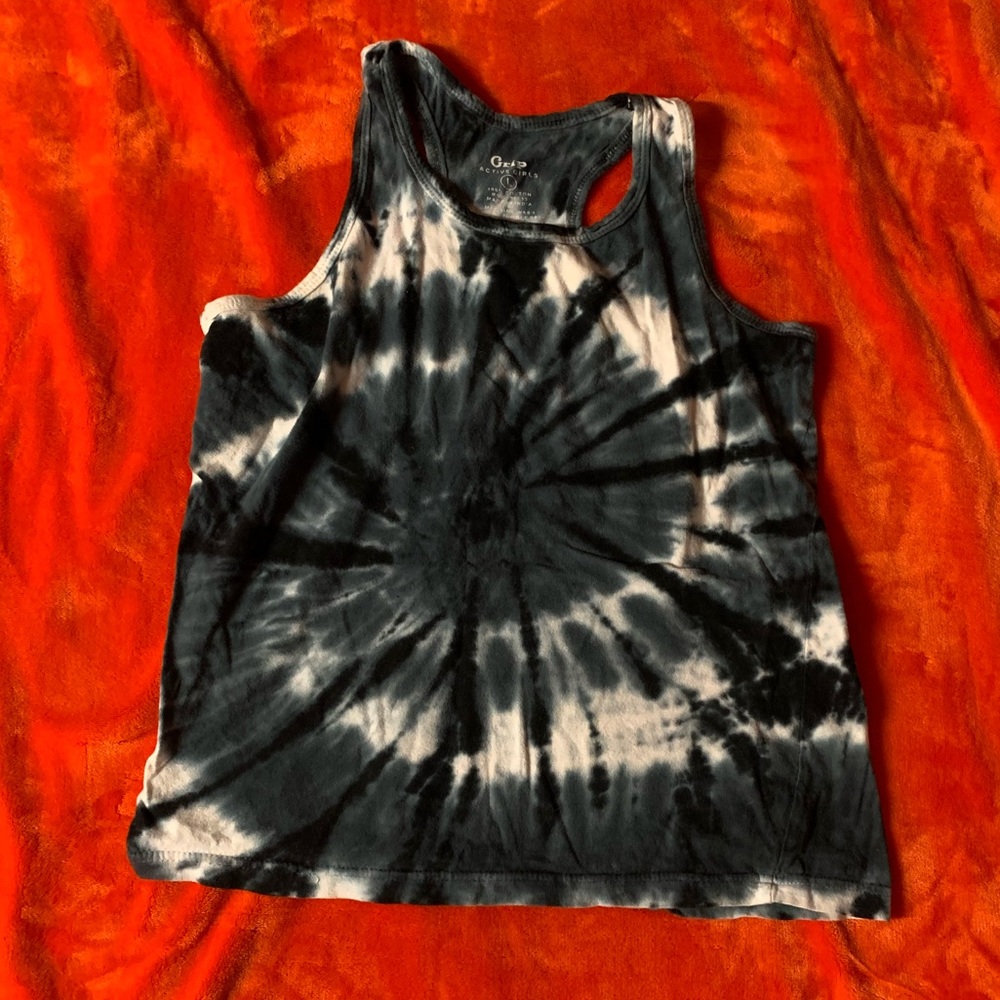 Tye dye tank